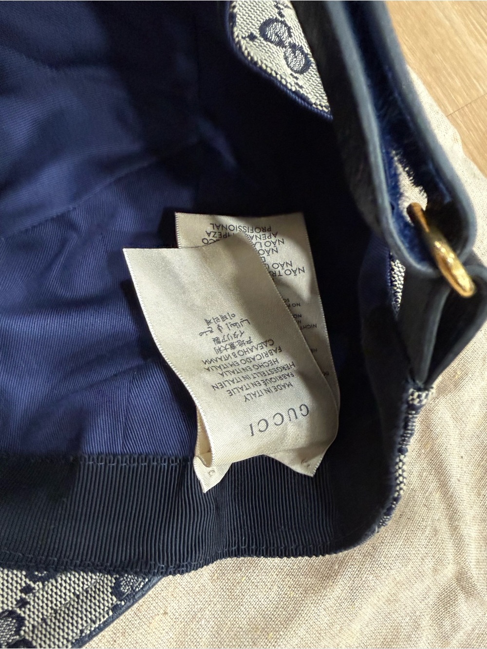 Gucci Beige Monogram Baseball Cap with Red & Navy Web - Picture 5 of 10